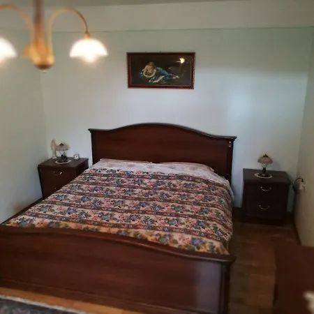 Pri Portolanih بيت للعطل *