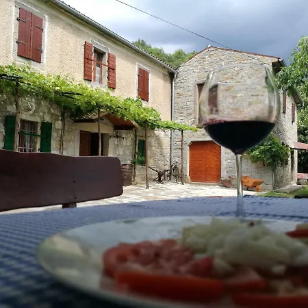 Pri Portolanih Holiday home *